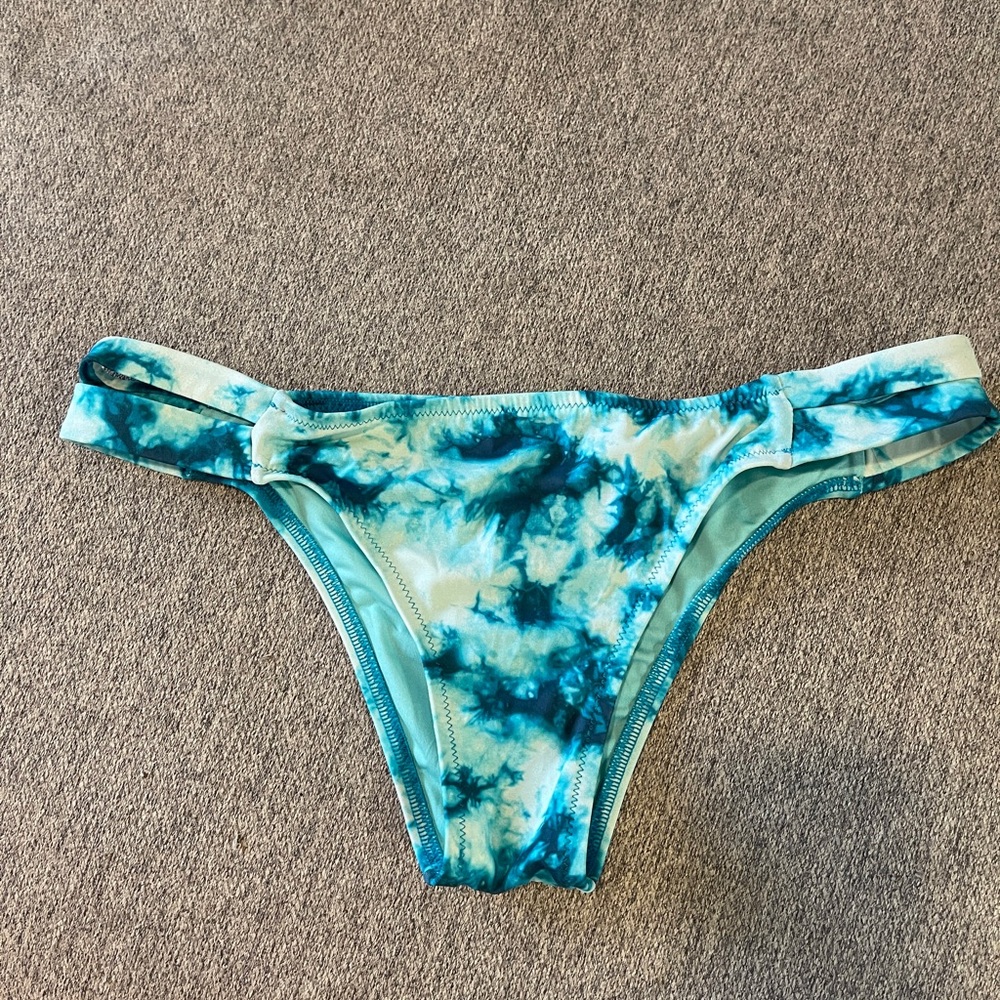 Shade & Shore Tie Dye Cheeky Bikini Bottom L
